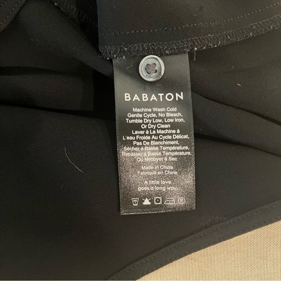 Aritzia Babaton Akira Power Blouse Long Sleeve V-neck Black Size Medium *Flawed* - Picture 11 of 13
